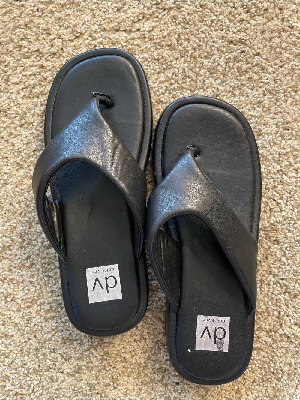 Dolce Vita women’s Black Cushioned thong flip flop Sandals the row minimal 7.5